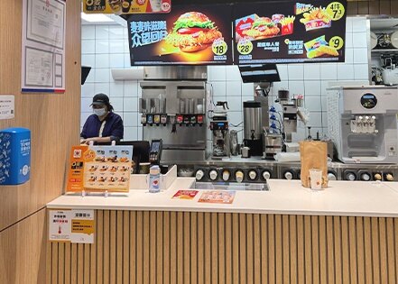 连锁餐饮数字屏控制升级