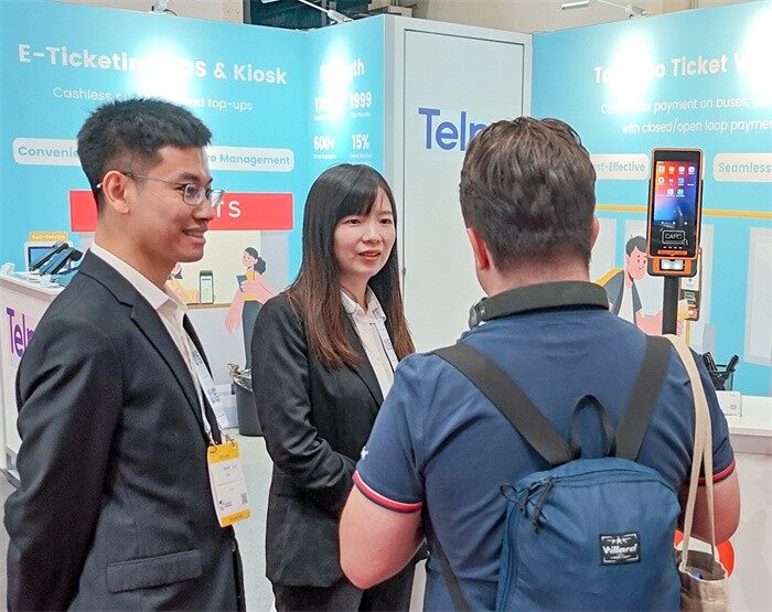 天波展出智能车载终端T20和T10、手持智能终端P9等